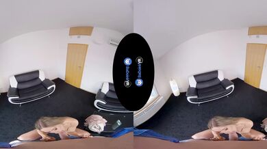 Muscled Stud Maxim Relaxin' with Hard Cock in VR / Mature VR Tube