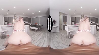 Baking Hot! Busty Blonde Bitch Serves More Than Just Cupcakes – Only on Mature VR Tube