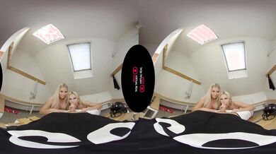 Locker Room Sluts: Two Blonde Bitches Fight for Cock / MatureVRTube