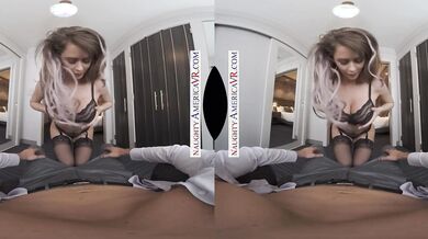 Emily Addison VR: Stunning Beauty with Juicy Curves Showcase - Mature VR Tube